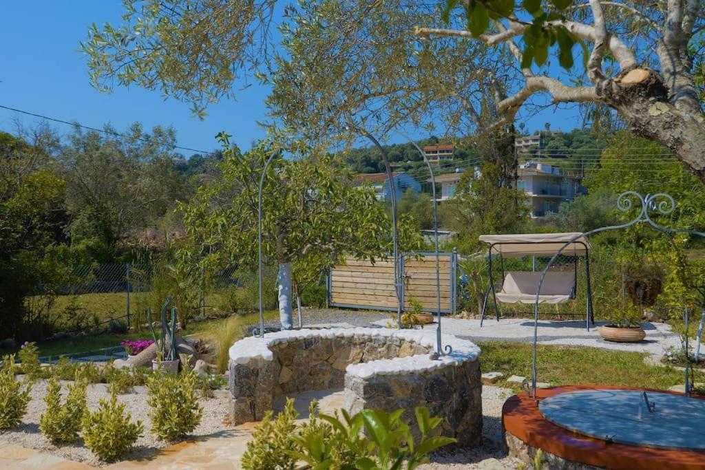 The Red House In Dassia Dassia (Corfu) Exterior foto